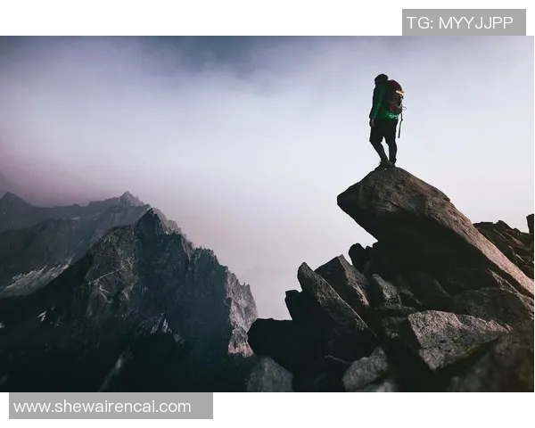 攀登人生的高度与深度：周芳的攀岩故事与心路历程